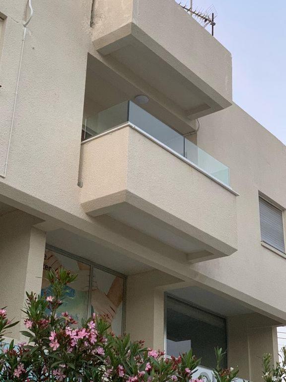 Tony'S Boutique Apartment Larnaca Exterior foto
